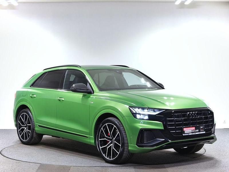 Gebraucht Audi Q8 Competition 286 PS (210 kW) 2023 Individuallackierungen javagrü SUV