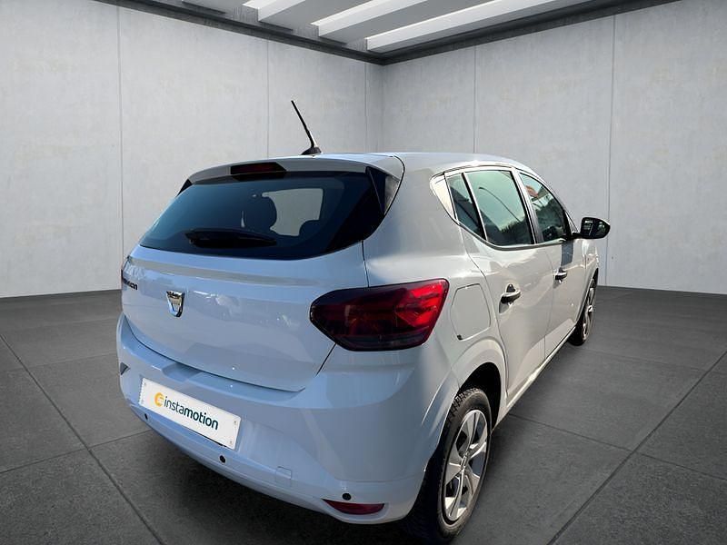 Gebraucht Dacia Sandero 67 PS (49 kW) 2022 Weiß Kleinwagen