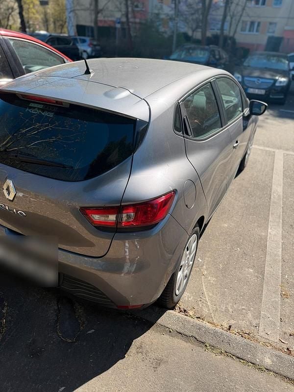 Second-hand Renault Clio IV 75 CP (55 kW) 2013 Gri Hatchback