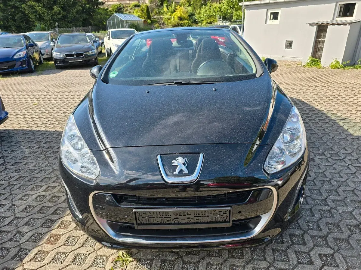 Gebraucht Peugeot 308 CC Active 156 PS (114 kW) 2013 Schwarz Cabrio