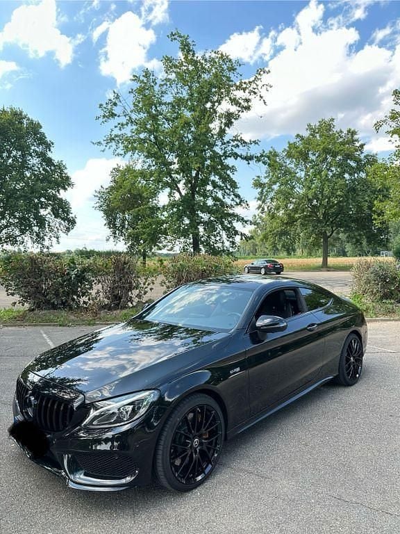 Schwarz Gebraucht 2016 Mercedes C43 AMG AMG Coupé | 28.900 € (Fairer Preis) - Bild 1/4