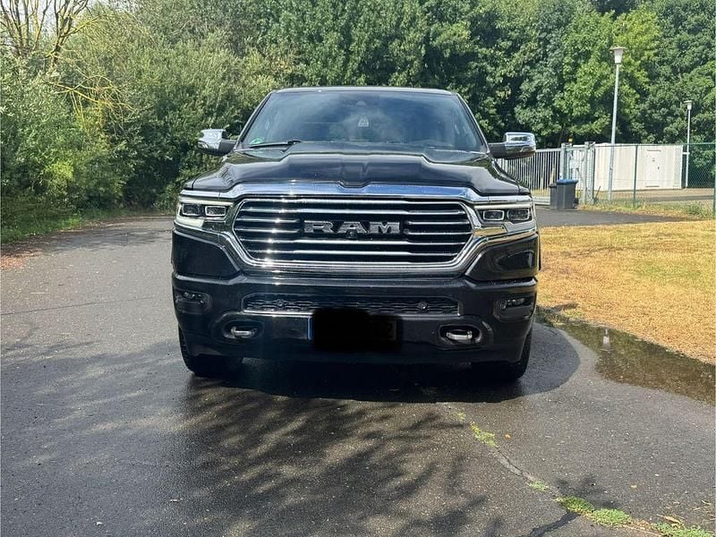 Schwarz Gebraucht 2024 Dodge Ram Abholung | 66.499 € - Bild 1/4