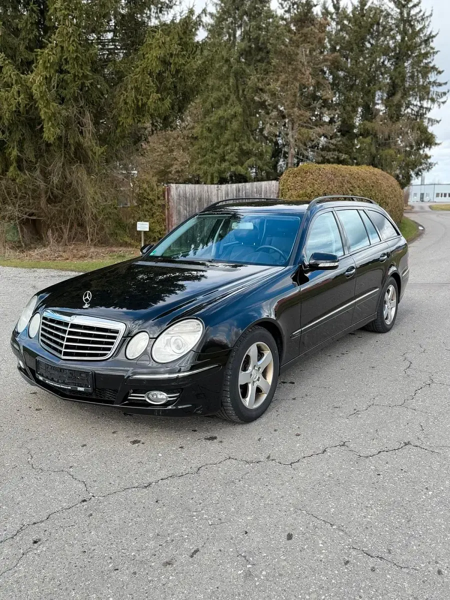 Gebraucht Mercedes E320 224 PS (164 kW) 2007 Schwarz Kombi