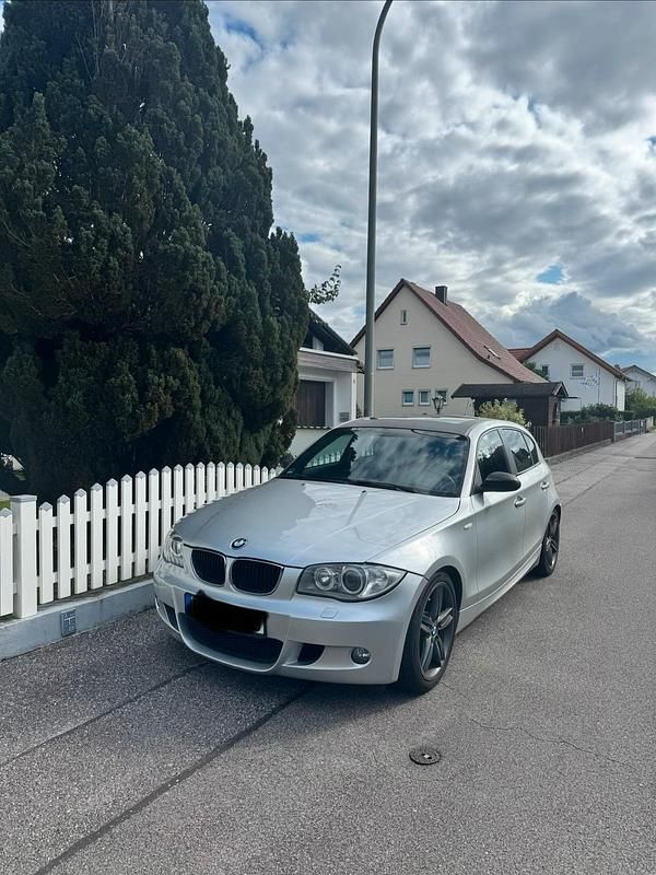 Silber Gebraucht 2006 BMW 118 M Sport Kleinwagen | 3.600 € (Etwas zu teuer) - Bild 1/4
