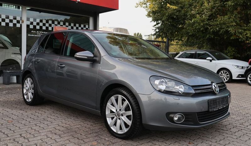 Grau Gebraucht 2009 VW Golf VI Highline Limousine | 8.800 € (Etwas zu teuer) - Bild 1/4