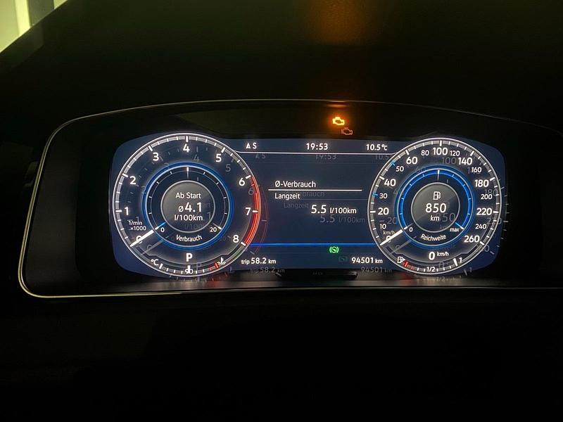 Gebraucht VW Golf VII Join 131 PS (96 kW) 2018 Blau Limousine