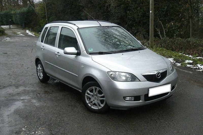 Gebraucht 2004 Mazda 2 Limousine | 2.750 € (Fairer Preis) - Bild 1/4