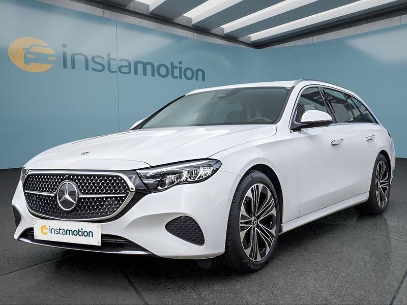 Weiß Gebraucht 2024 Mercedes E220 Kombi | 44.849 € (Superpreis) - Bild 1/4