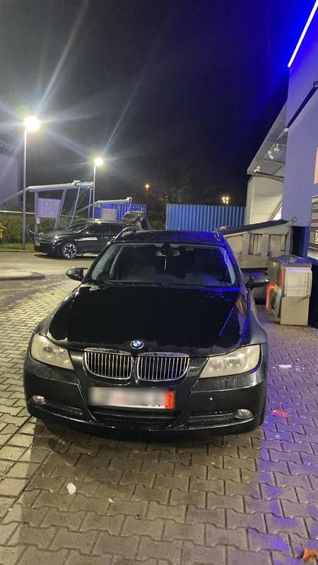 Schwarz Gebraucht 2008 BMW 325 Kombi | 3.700 € (Etwas zu teuer) - Bild 1/4