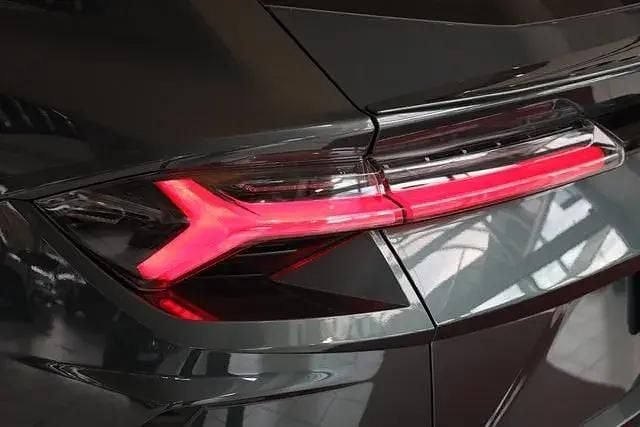 Gebraucht Lamborghini Urus 650 PS (478 kW) 2018 Grün SUV