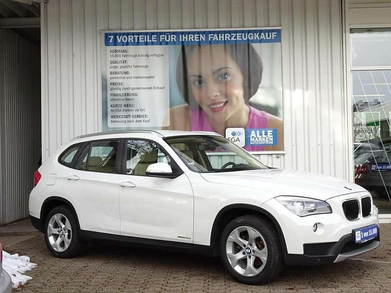 Alpinweiss 3 Gebraucht 2013 BMW X1 SUV | 11.980 € (Fairer Preis) - Bild 1/4