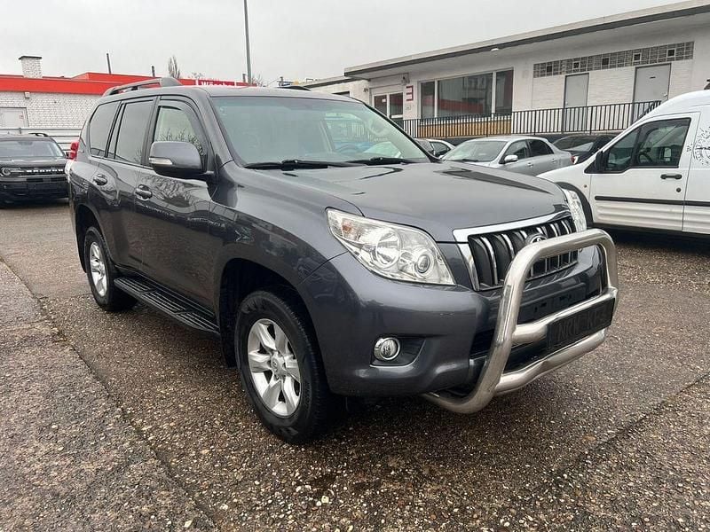 Grau Gebraucht 2012 Toyota Land Cruiser SUV | 21.600 € (Guter Preis) - Bild 1/4