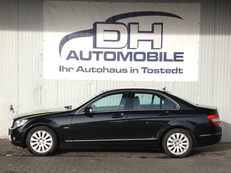 Gebraucht Mercedes C180 156 PS (114 kW) 2009 Schwarz Limousine