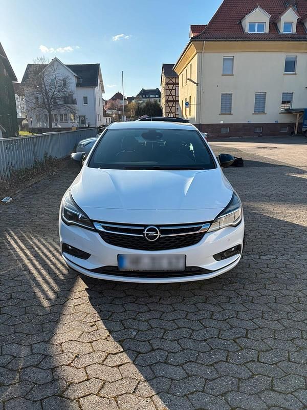 Gebraucht Opel Astra 110 PS (80 kW) 2016 Weiß Kombi