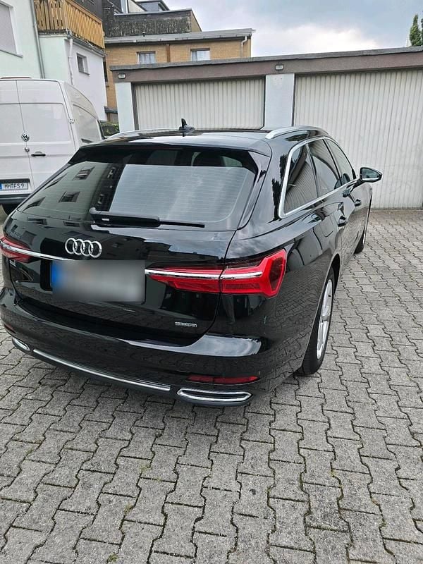 Schwarz Gebraucht 2020 Audi A6 Kombi | 29.999 € (Guter Preis) - Bild 1/4