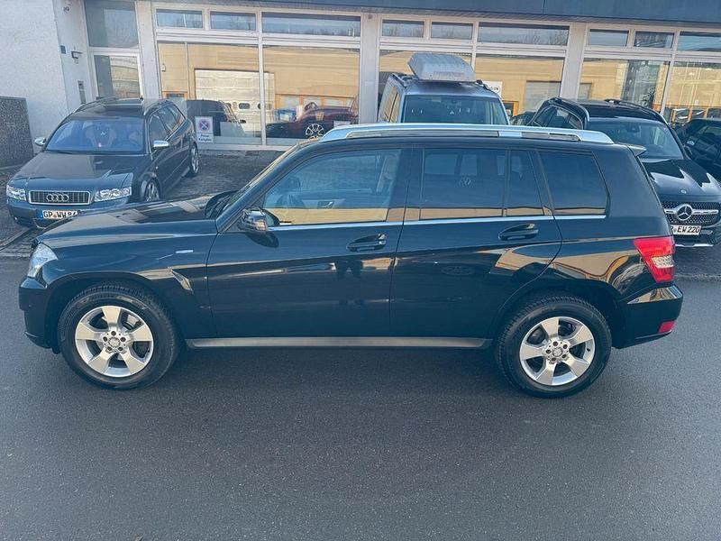 Gebraucht Mercedes GLK250 204 PS (150 kW) 2011 Schwarz SUV