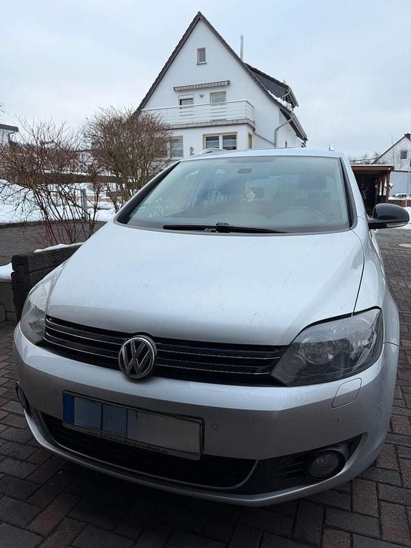 Silber Gebraucht 2012 VW Golf VII Comfortline Kleinwagen | 5.999 € (Superpreis) - Bild 1/4