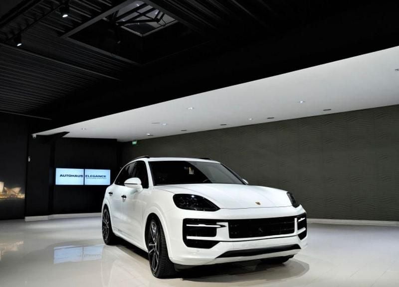 Weiß Gebraucht 2023 Porsche Cayenne SUV | 104.900 € (Superpreis) - Bild 1/4