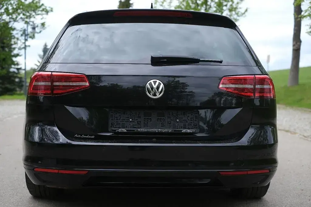 Używany VW Passat 150 KM (110 kW) 2015 Czarny Kombi