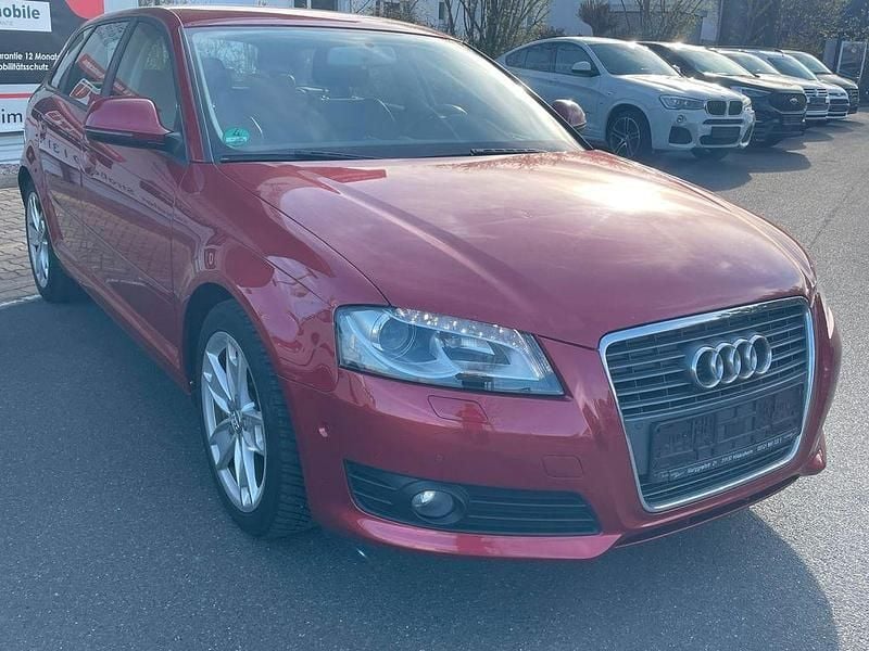 Używany Audi A3 Ambition 105 KM (77 kW) 2010 Czerwony Hatchback