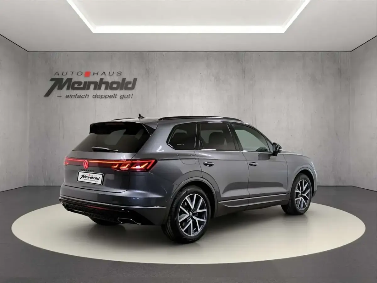 Gebraucht VW Touareg Edition 286 PS (210 kW) 2026 Grau SUV