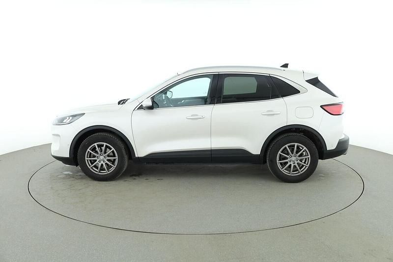 Gebraucht Ford Kuga Titanium 150 PS (110 kW) 2020 Weiß SUV
