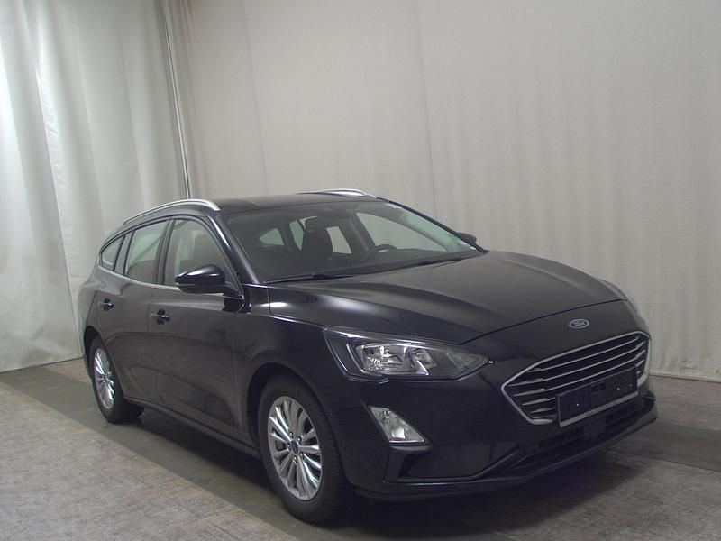 Gebraucht Ford Focus Titanium 125 PS (91 kW) 2021 Schwarz Limousine