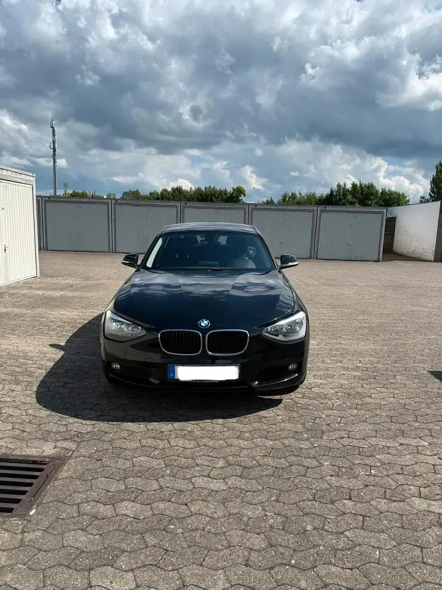 Gebraucht BMW 116 136 PS (100 kW) 2012 Schwarz Kleinwagen