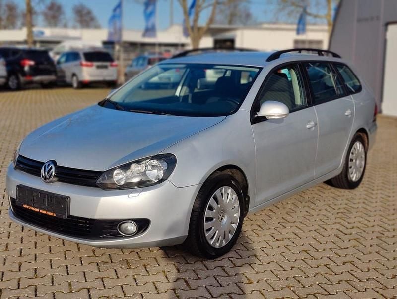 Gebraucht VW Golf VI Trendline 105 PS (77 kW) 2010 Silber Kleinwagen