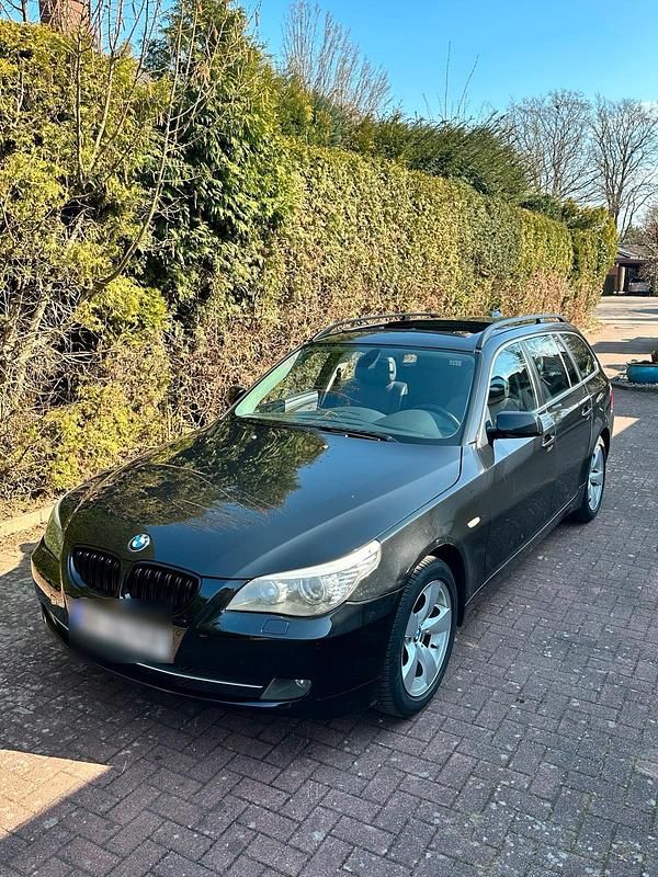 Gebraucht BMW 520 163 PS (119 kW) 2007 Schwarz Kombi
