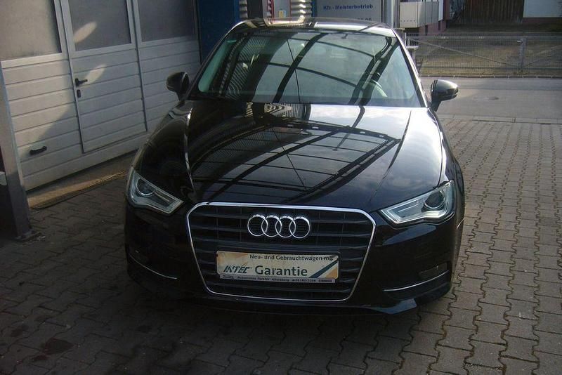 Gebraucht Audi A3 Sport 105 PS (77 kW) 2011 Schwarz Kleinwagen