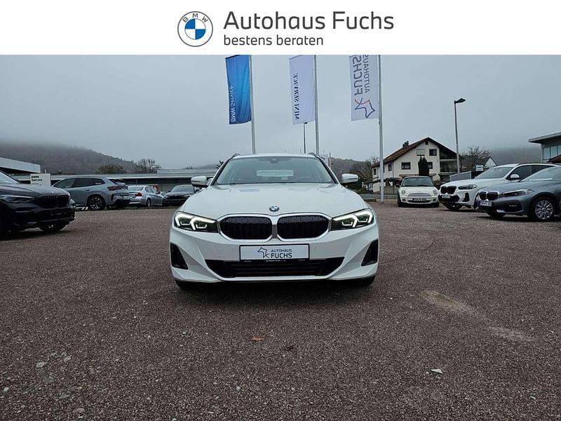 Gebraucht BMW 318 156 PS (114 kW) 2024 Alpinweiss iii Kombi