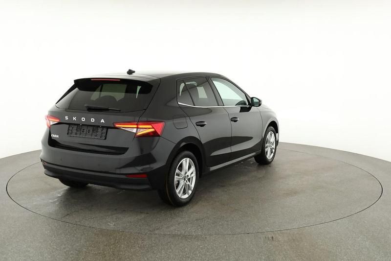 Neu Skoda Fabia Selection 2026 Black magic perleffekt Kleinwagen