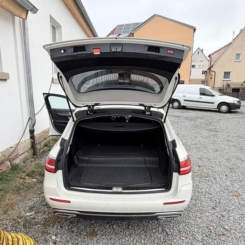 Gebraucht Mercedes E300 306 PS (225 kW) 2020 Weiß Kombi