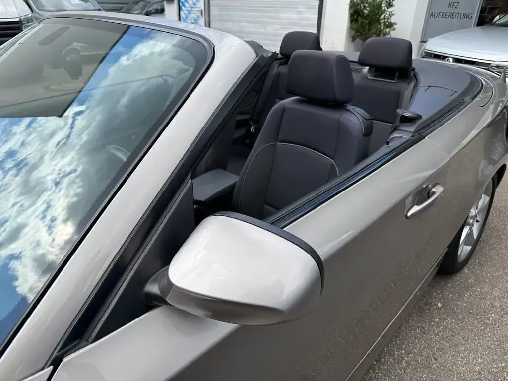 Gebraucht BMW 120 Cabriolet Efficient Dynamics 177 PS (130 kW) 2010 Silber Cabrio