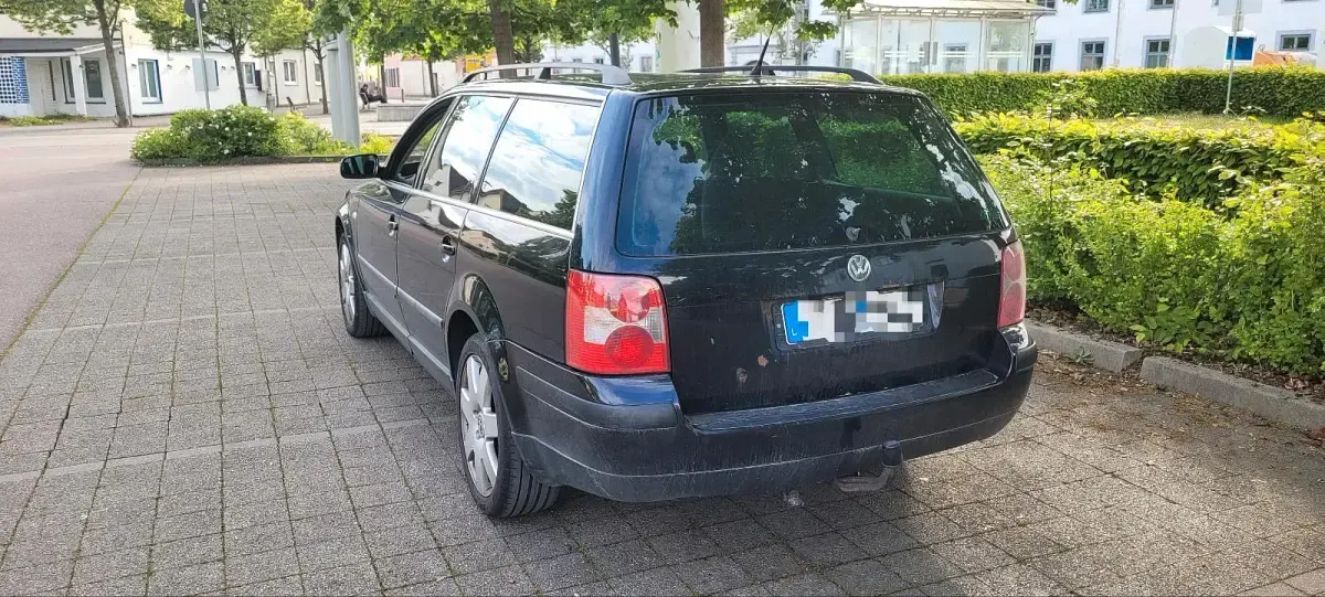 Usata VW Passat 101 CV (74 kW) 2002 Nero Station wagon