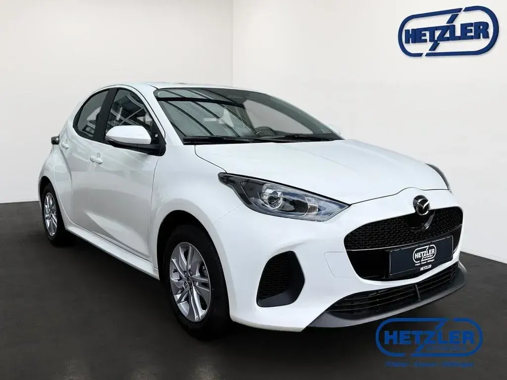Neu Mazda 2 Center-Line 116 PS (85 kW) 2026 Weiss Kleinwagen