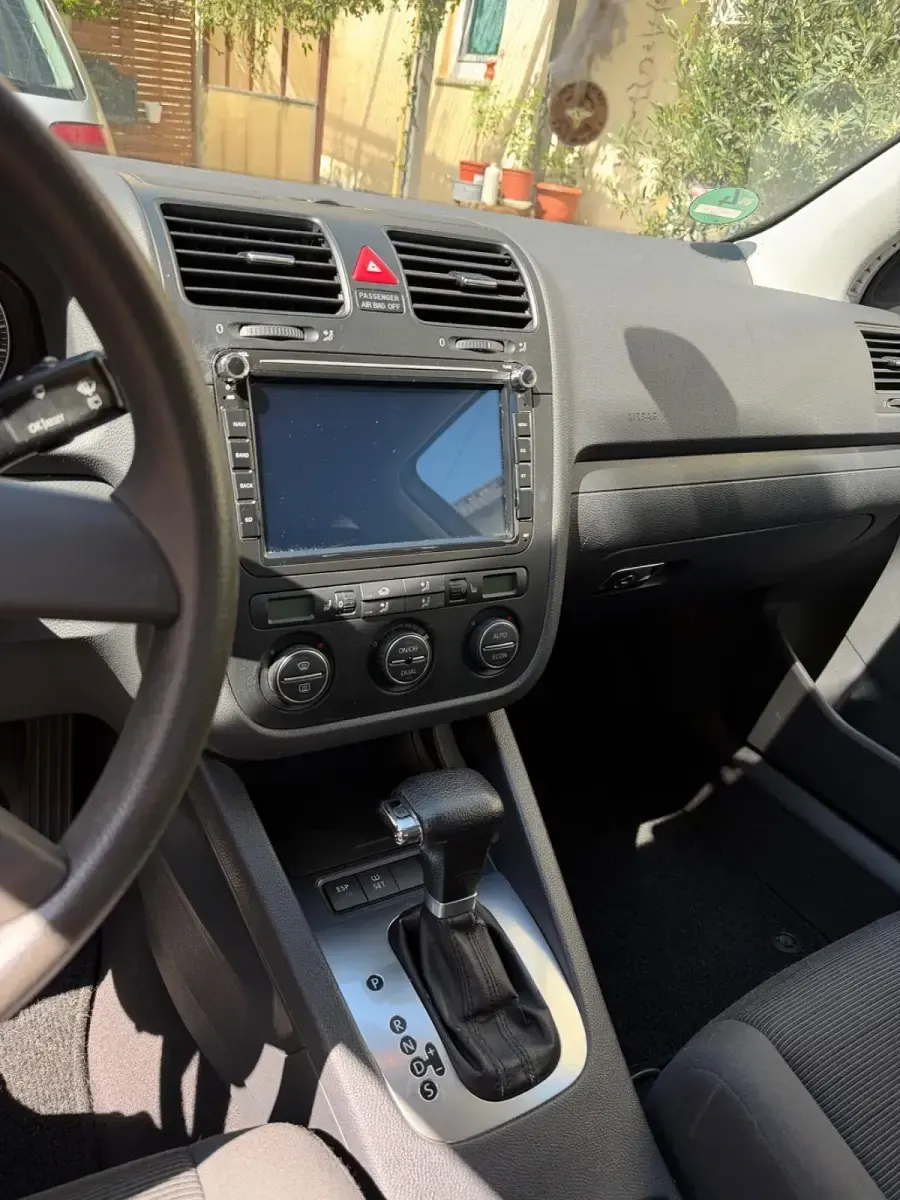 Gebraucht VW Golf V 102 PS (75 kW) 2004 Beige Kleinwagen