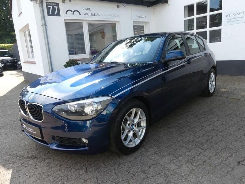 Blau Gebraucht 2011 BMW 116 Kleinwagen | 5.590 € (Guter Preis) - Bild 1/4