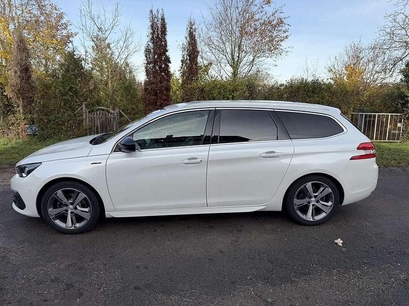 Gebraucht Peugeot 308 SW GT-line 131 PS (96 kW) 2018 Weiß Kombi