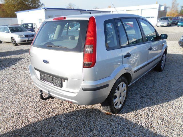 Gebraucht Ford Fusion Viva 80 PS (58 kW) 2004 Silber metallic Limousine