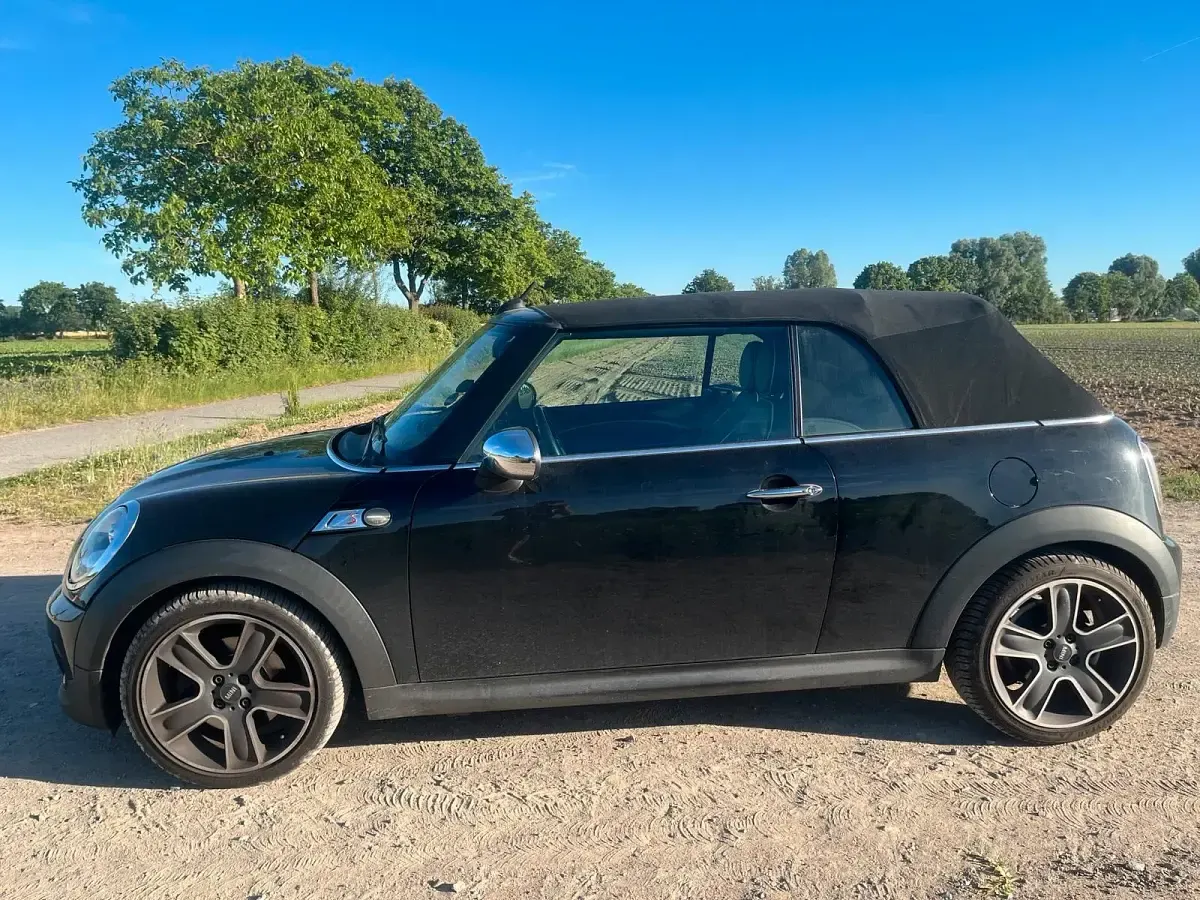 Gebraucht Mini Cooper S Cabriolet 184 PS (135 kW) 2014 Schwarz Cabrio