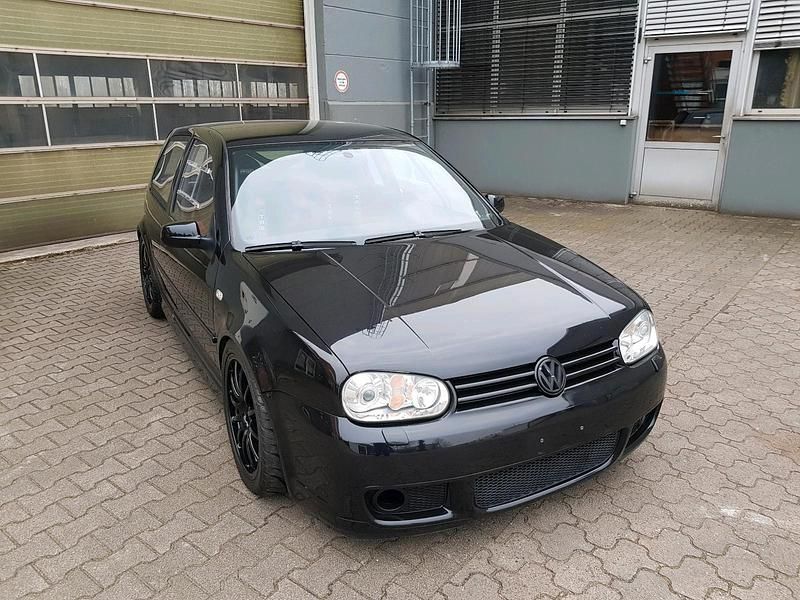 Gebraucht VW Golf R 241 PS (177 kW) 2003 Schwarz Coupé