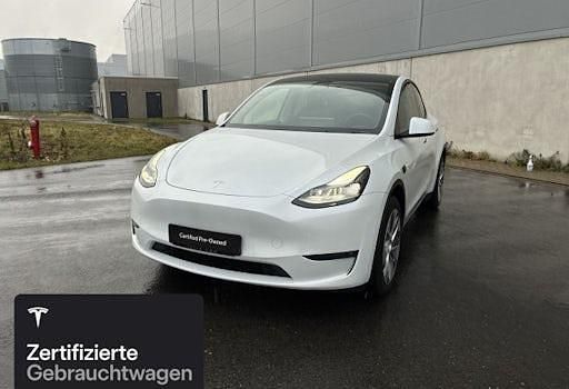 Weiß Gebraucht 2023 Tesla Model Y SUV | 35.900 € (Fairer Preis) - Bild 1/4