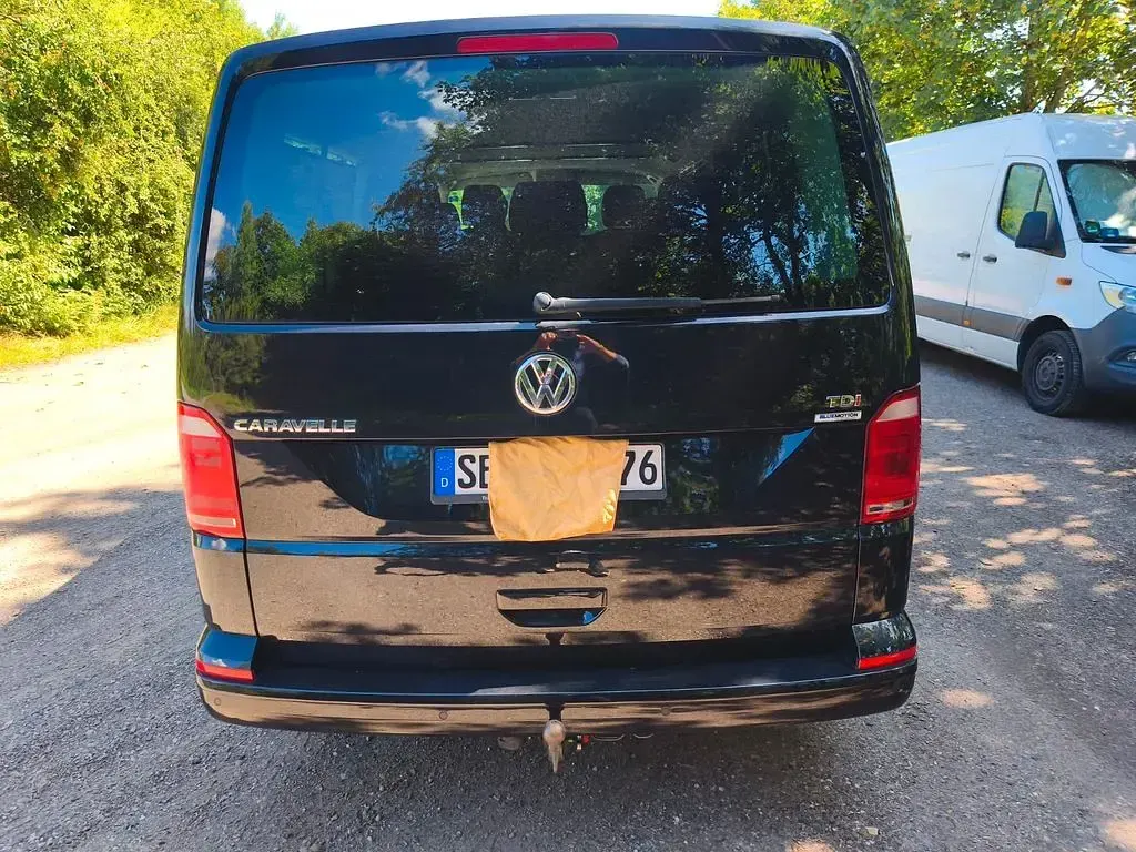 Gebraucht VW Caravelle Trendline 150 PS (110 kW) 2017 Schwarz Van