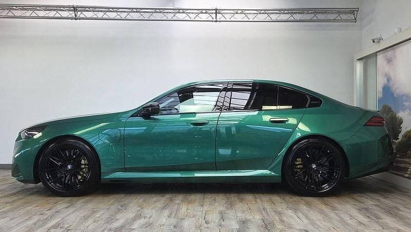 Gebraucht BMW M5 Performance 727 PS (534 kW) 2025 (0c4g) isle of man green Limousine
