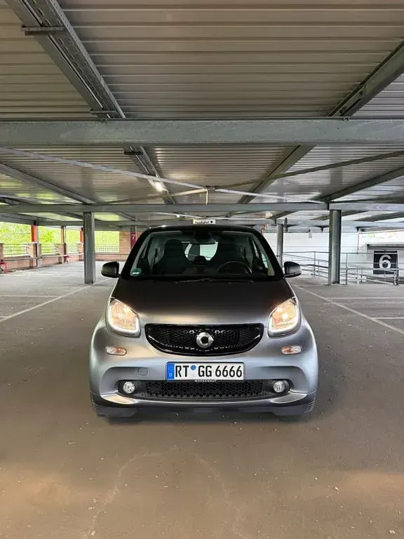 Gebraucht Smart ForTwo Cabrio Brabus 90 PS (66 kW) 2018 Grau Cabrio