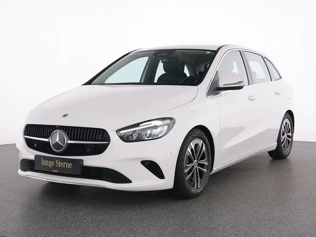 Gebraucht Mercedes B180 Progressive 136 PS (100 kW) 2024 Weiß Kleinwagen