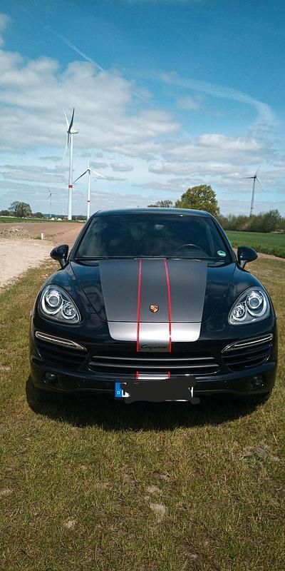 Schwarz Gebraucht 2012 Porsche Cayenne SUV | 24.500 € (Fairer Preis) - Bild 1/4