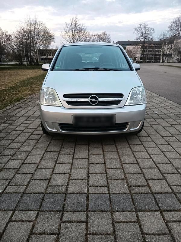 Gebraucht Opel Meriva 101 PS (74 kW) 2004 Silber Van / Kleinbus
